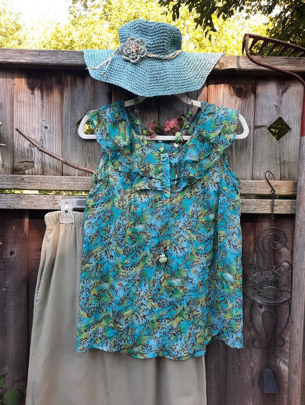 REITMAN'S Ruffle Sleeveless Blouse, Light, Sheer, Turquiose, Green, Brown